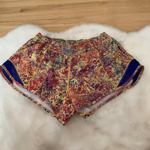 NWOT Lululemon Seawheeze 2019 Hotty Hot Shorts 8, Exclusive‎ + Rare - Picture 1 of 7